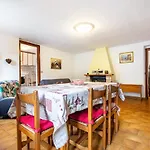 Casa Luisa Garda アパート